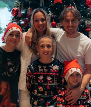 Stipe Modric son Luka Modric with his wife and children